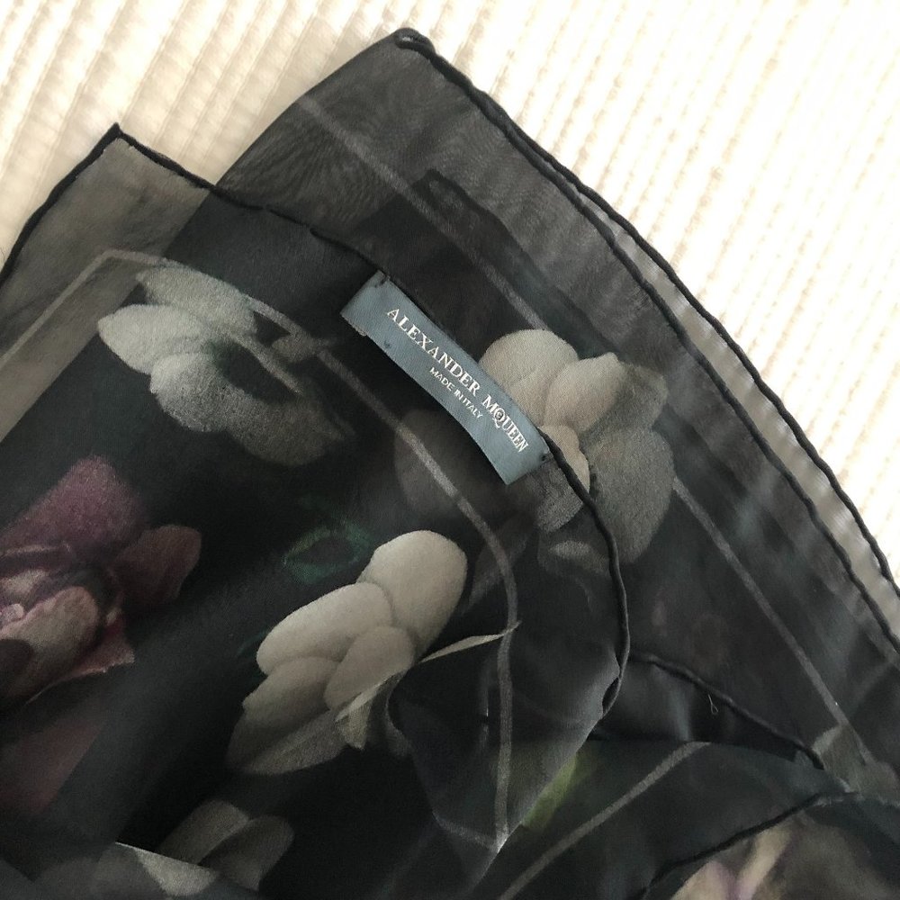 Alexander McQueen Silk Chiffon scarf - Picture 2 of 3